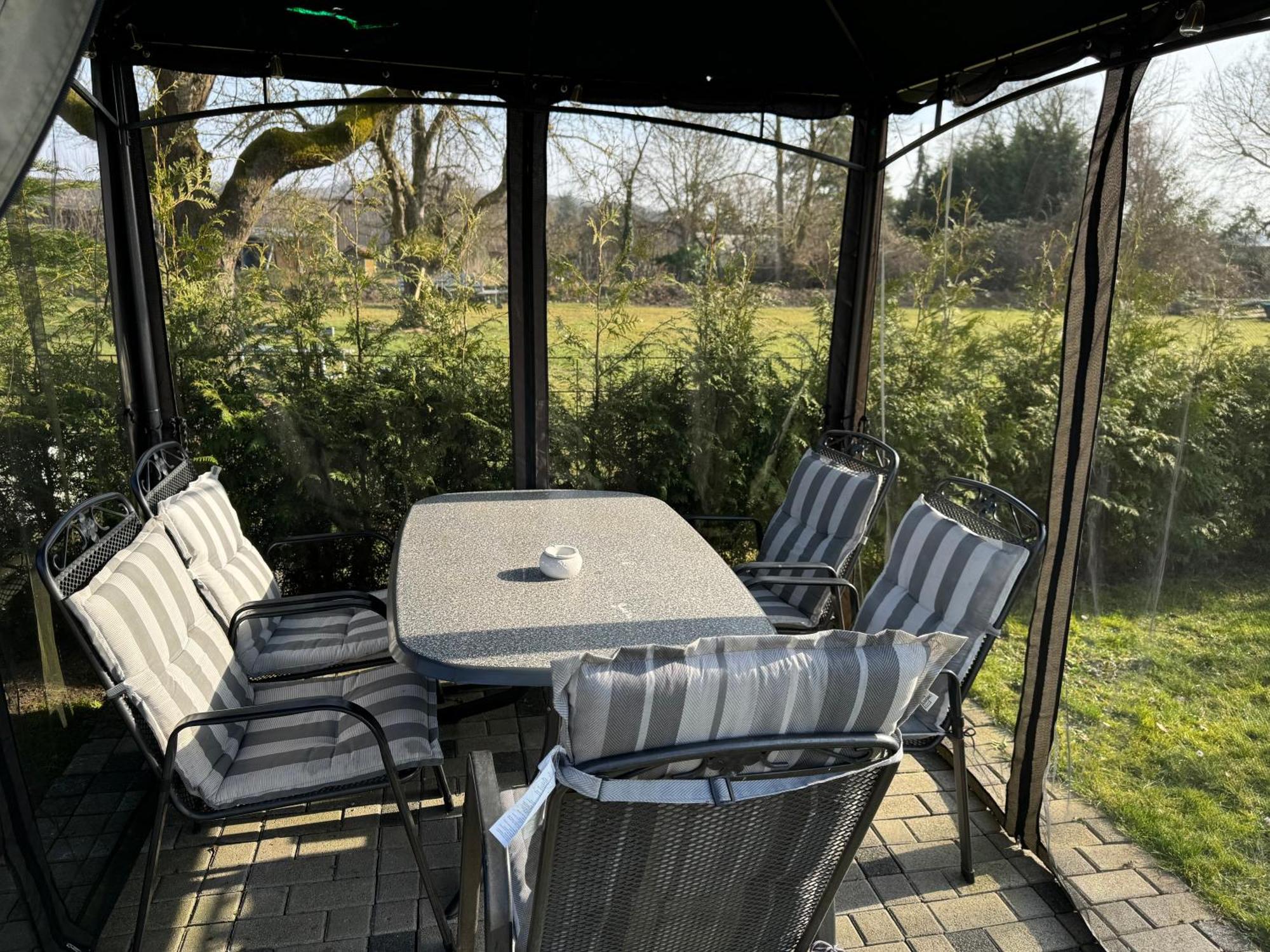 Ferienwohnung Am See Dillich - Ruhige Lage - Eigener Garten - Direkt Neben Einem Natursee Borken  Exterior foto