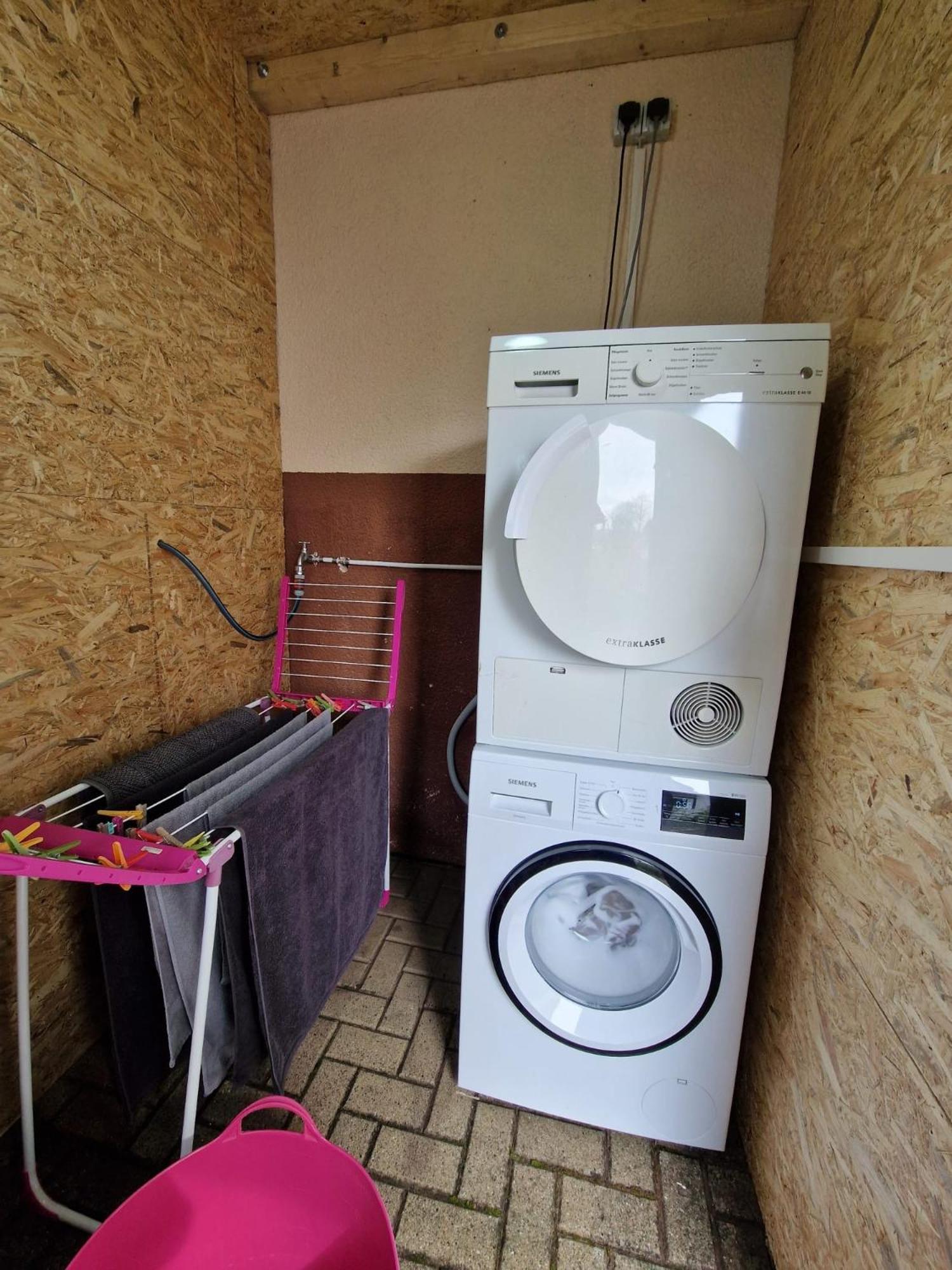 Ferienwohnung Am See Dillich - Hunde Willkommen - Eigener Eingezaeunter Garten - Ruhige Lage Borken (Hessen) Exterior foto